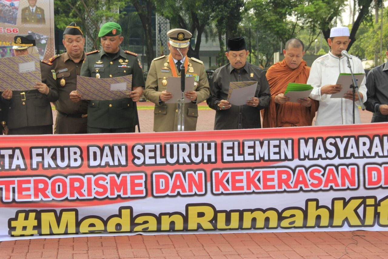 Wali Kota, Forkopimda   FKUB & Elemen Masyarakat  Deklarasikan Anti   Terorisme