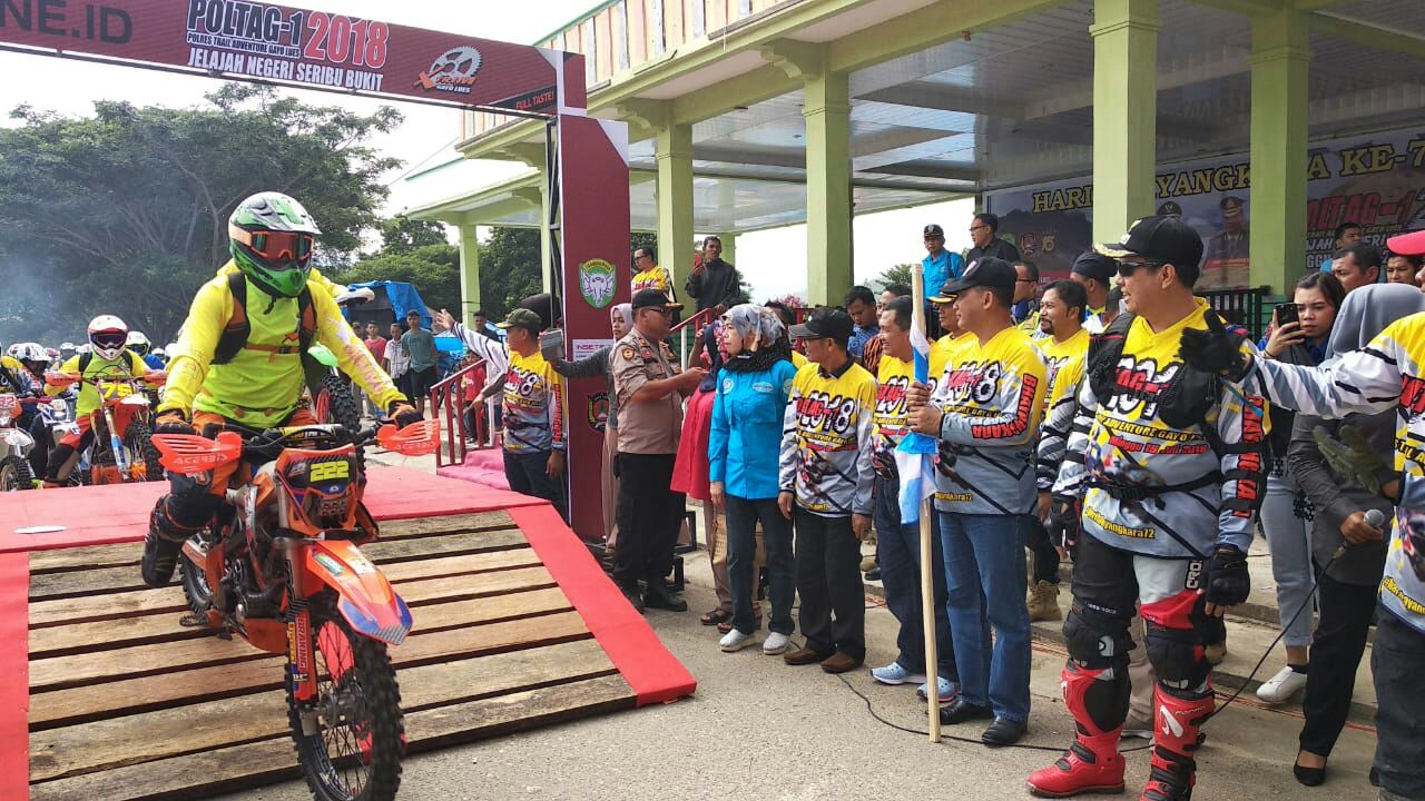 Buwas Lepas 280 Raider Trail Adventure