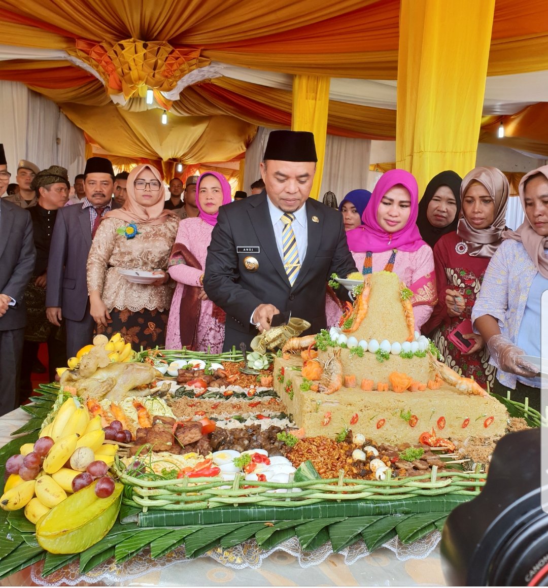 Peringati HUT Ke-73,   Andi Suhaimi: Kita Bangun Labuhan Batu Untuk Sejahtera