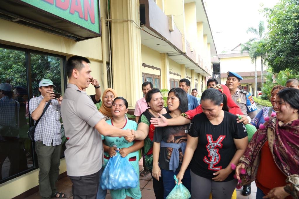 Pedagang Ucapkan Terima Kasih Kepada Kapolrestabes Medan