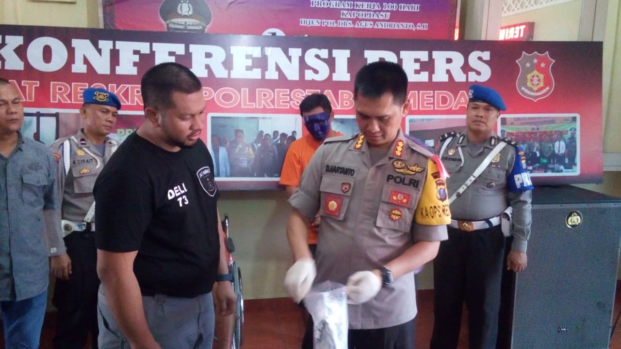 Polisi Tembak Kaki Mantan Oknum Petugas Kebersihan