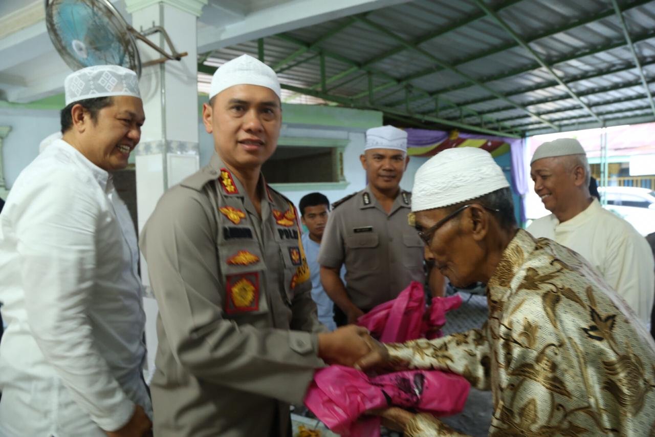 Perang Narkoba dan Isu Sara di Safari Subuh