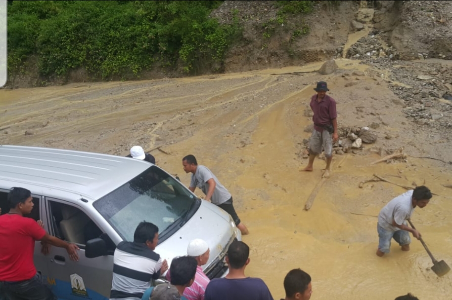Tetumpun Kungke Kembali Longsor