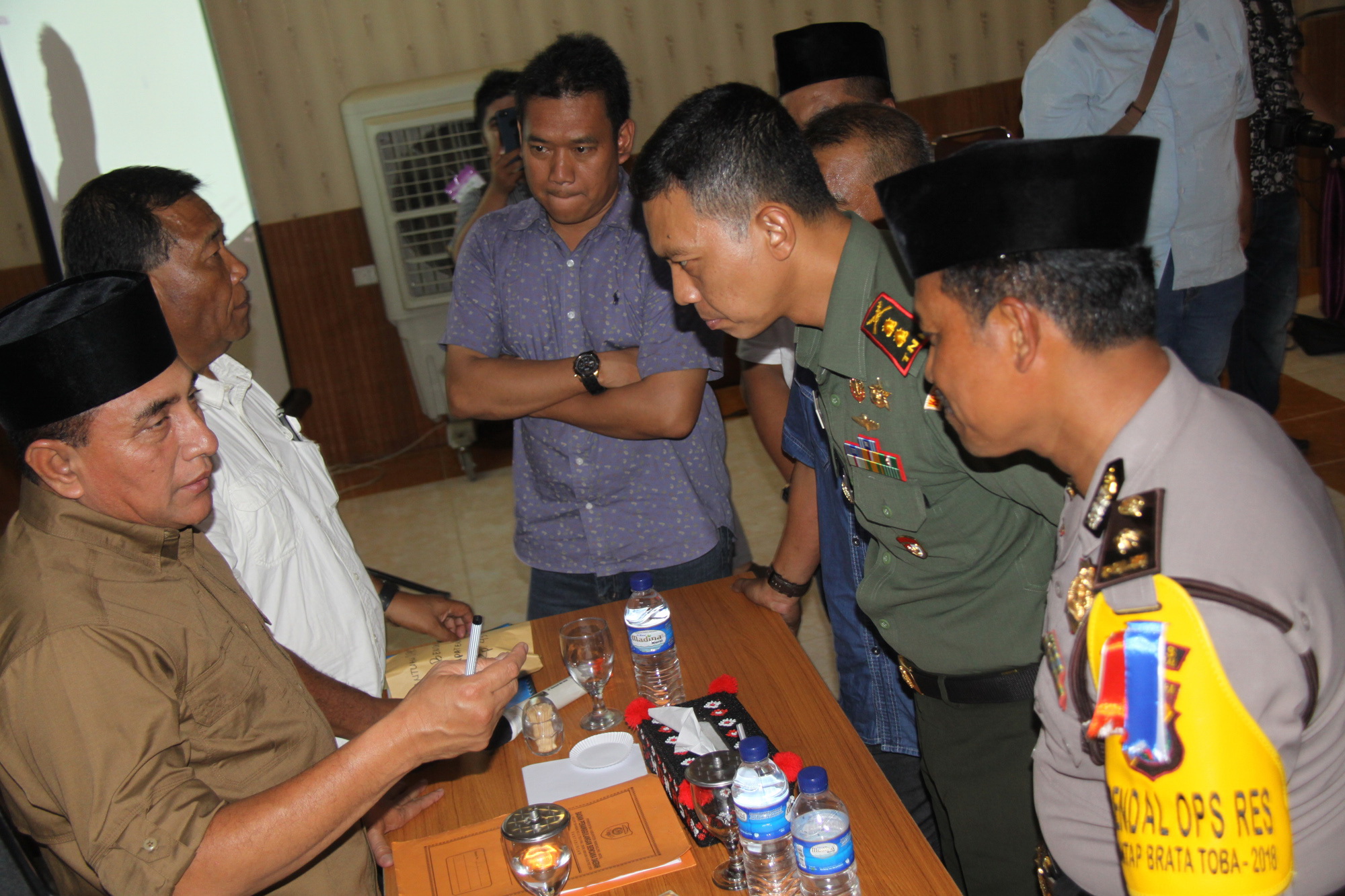 Gubernur Minta Penanganan Banjir  di Madina Dilakukan dengan Segera