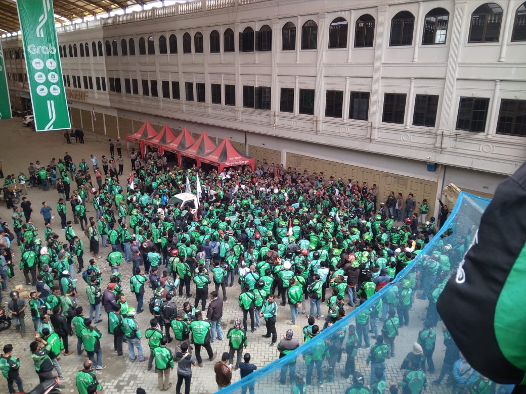 Ancaman Para Driver Ojek Daring di Medan