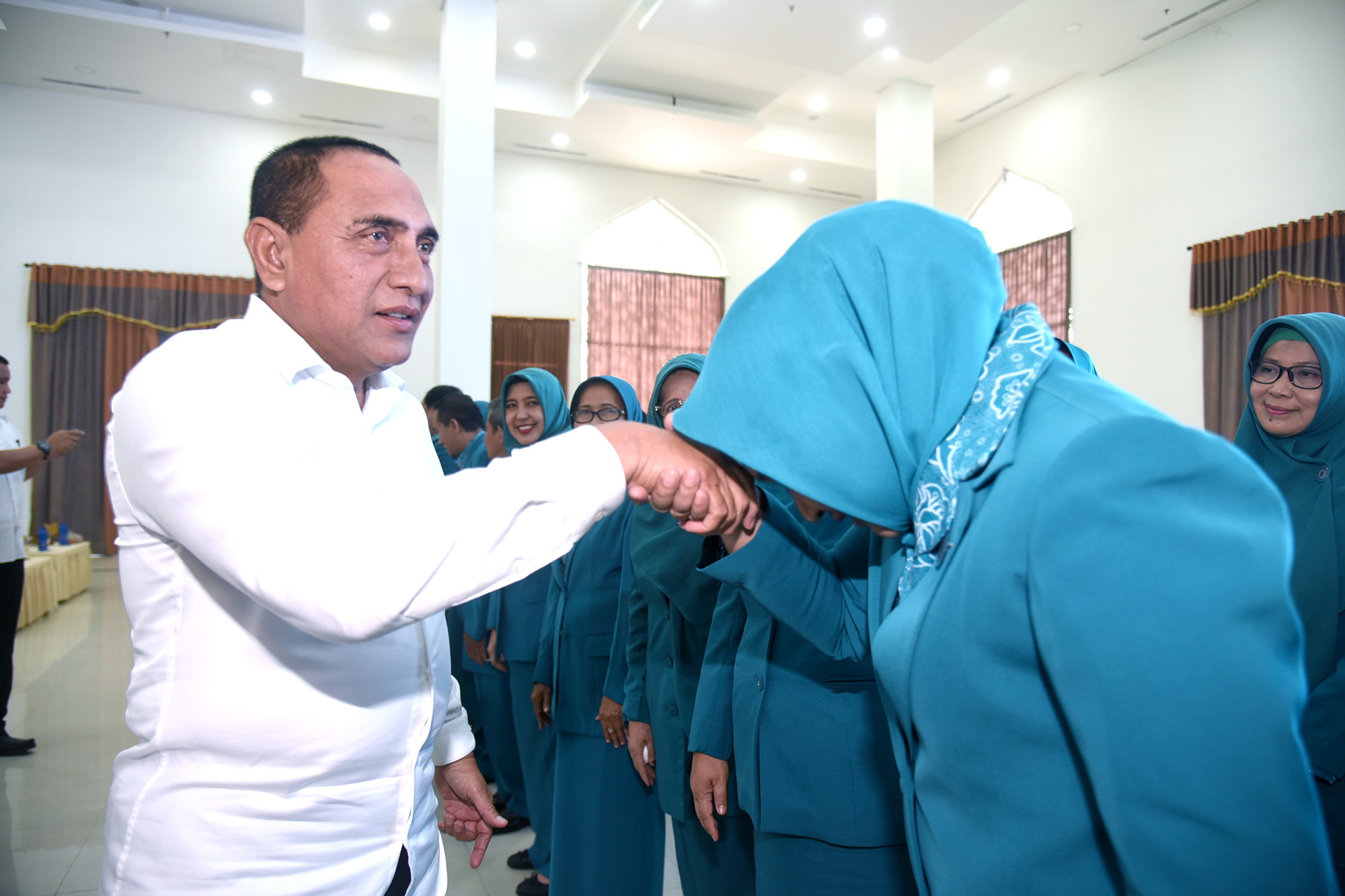 Gubernur : Tanpa Kaum Ibu Kita Bukan Apa-Apa