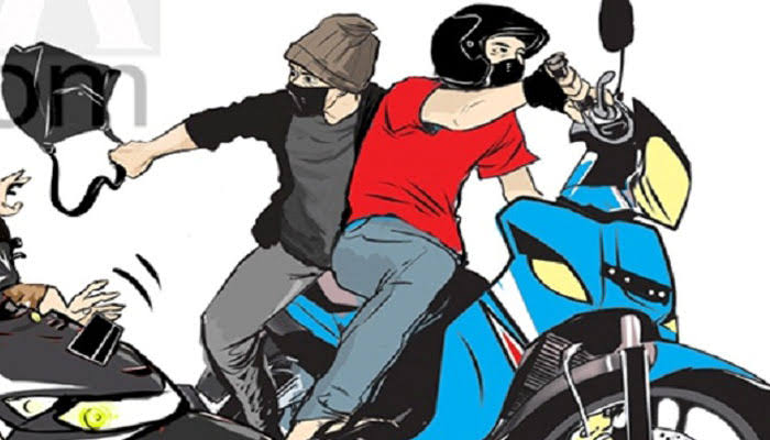 Penjambret Babak Belur di Massa