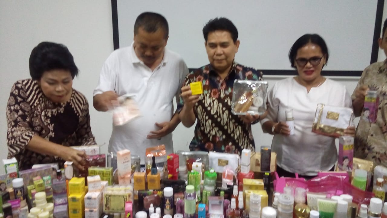 Ribuan Produk Kosmetik di Sita BBPOM dari Mall dan Pasar di Medan