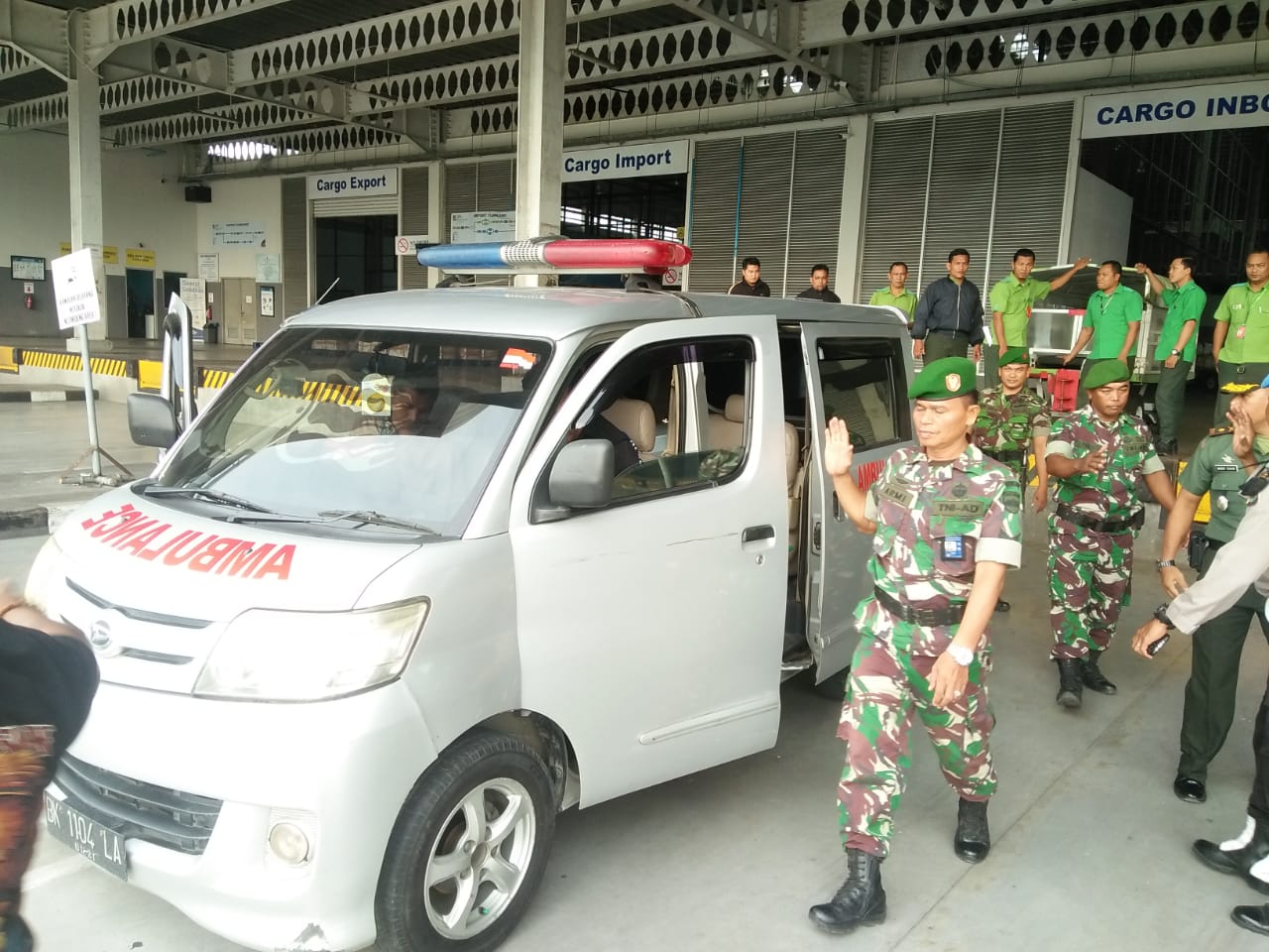 Jenazah Korban KKB di Sambut Isak Tangis