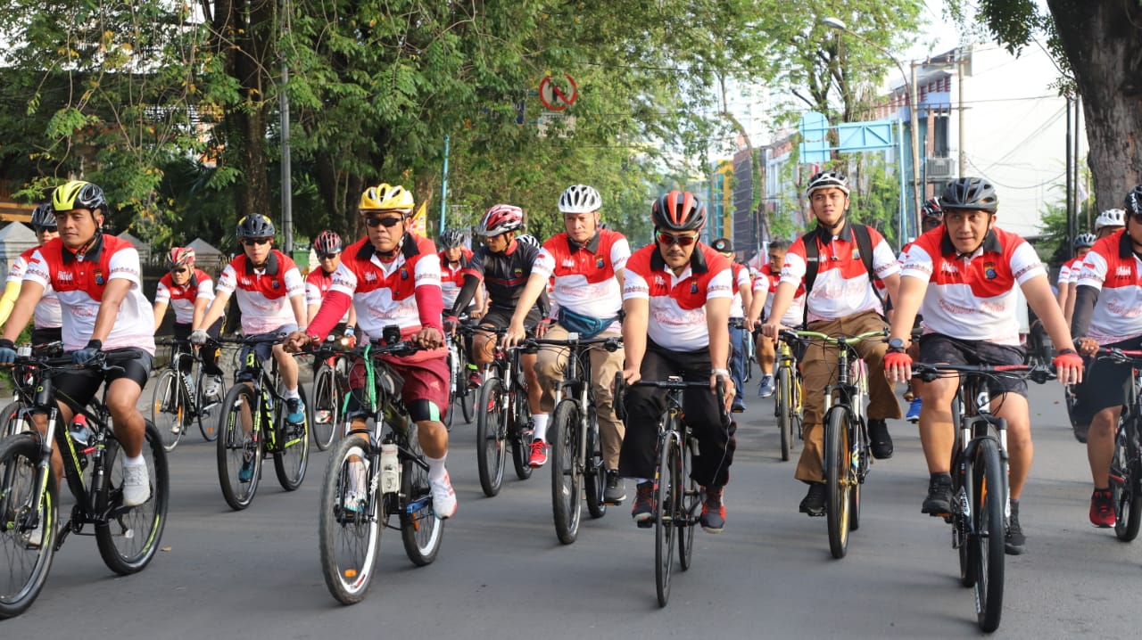 Gowes Bareng,Kapoldasu Ajak Warga Sumut Ciptakan Pemilu Damai