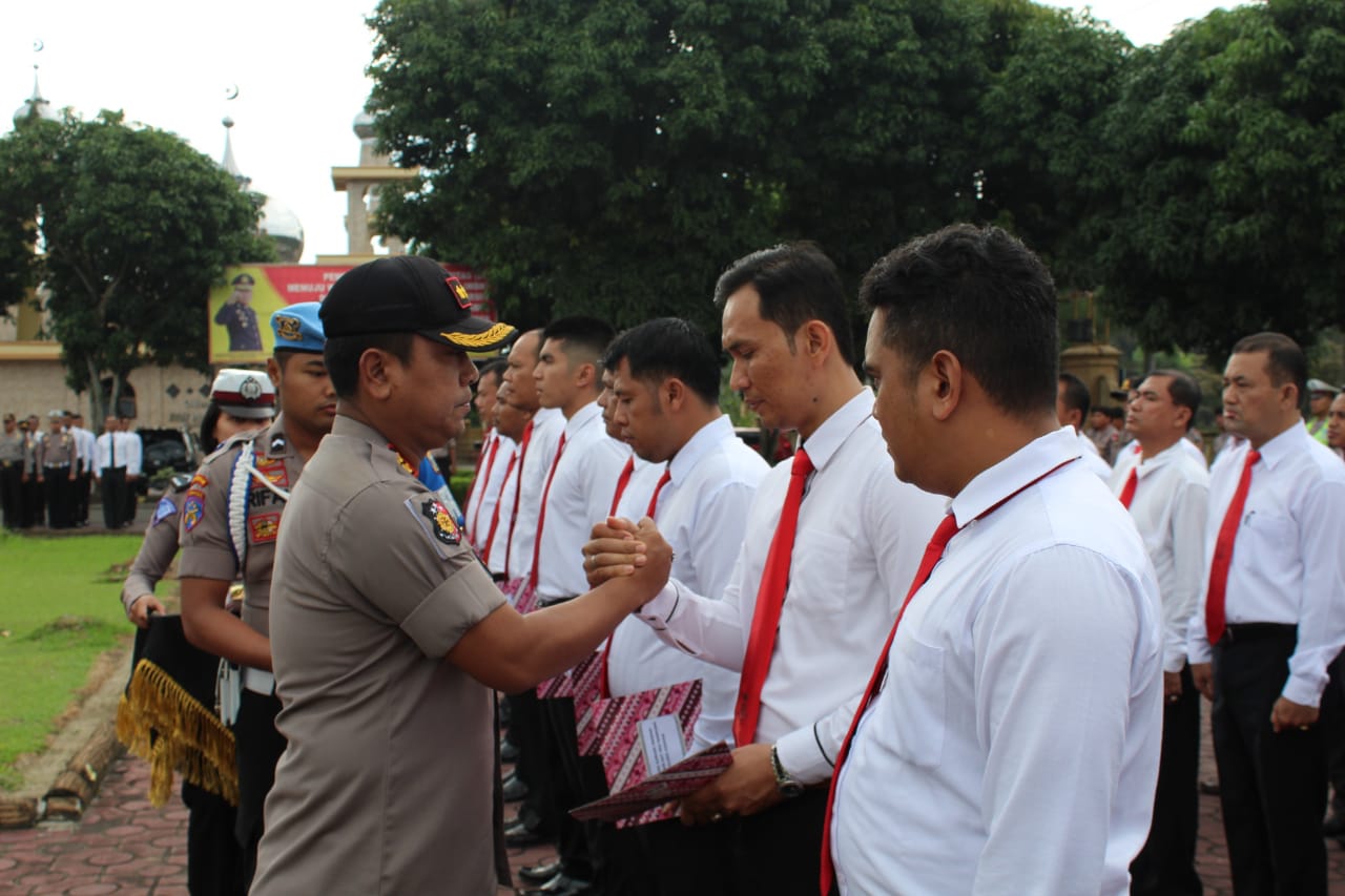 Kapolres Asahan Beri Reward 36 Personilnya