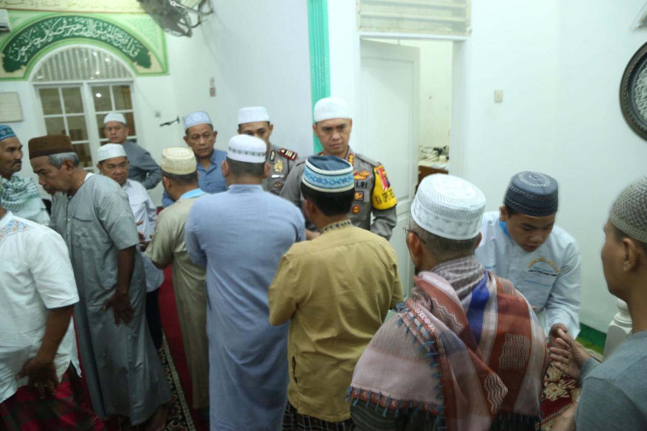 Makmurkan Masjid dengan Sholat Subuh Berjamah, Kapolrestabes Medan Sampaikan Ini