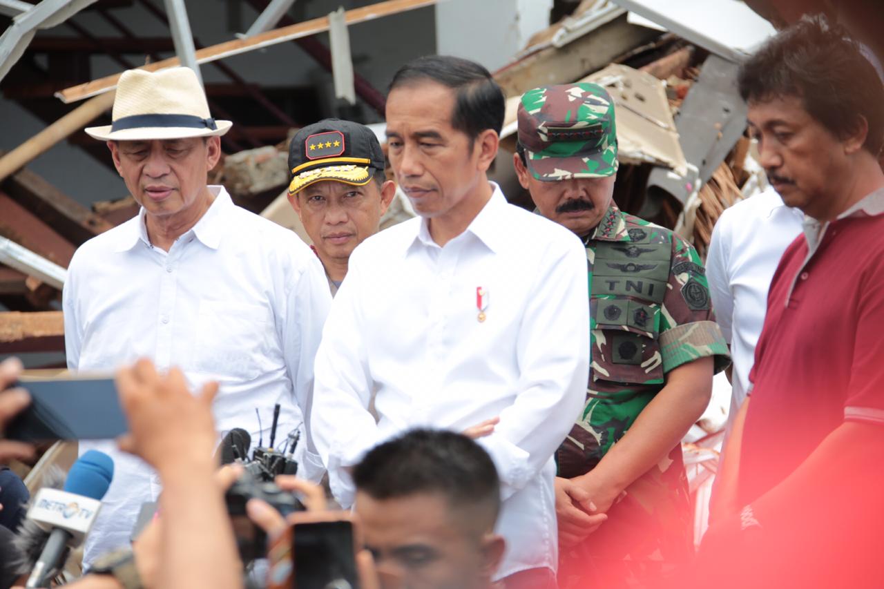Kapolri dan Panglima Dampingi Jokowi Ke Lokasi Bencana Tsunami Selat Sunda