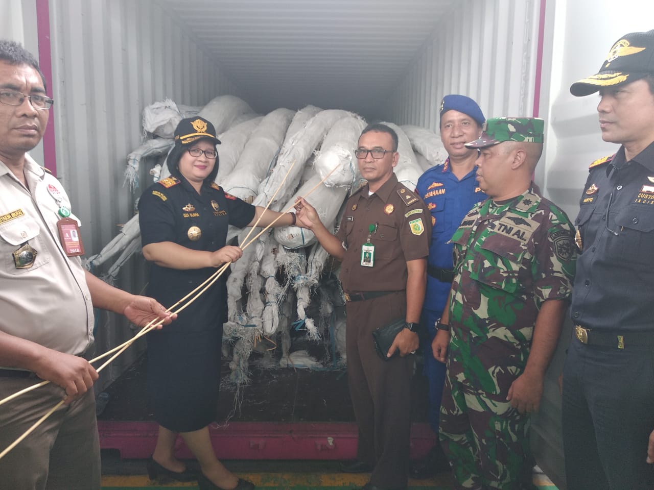 Penyeludupan Rotan Terbesar Berhasil di Gagalkan Petugas BC Belawan