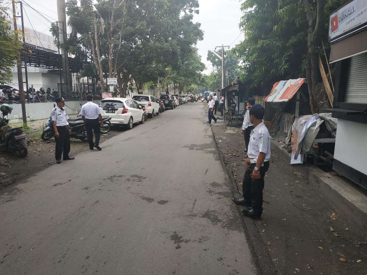 Dishub Jawab Pengaduan Warga, Tertibkan Parkir Liar Jalan Sayum