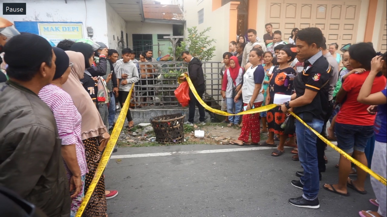 Mayat Bayi Dalam Keranjang Sampah