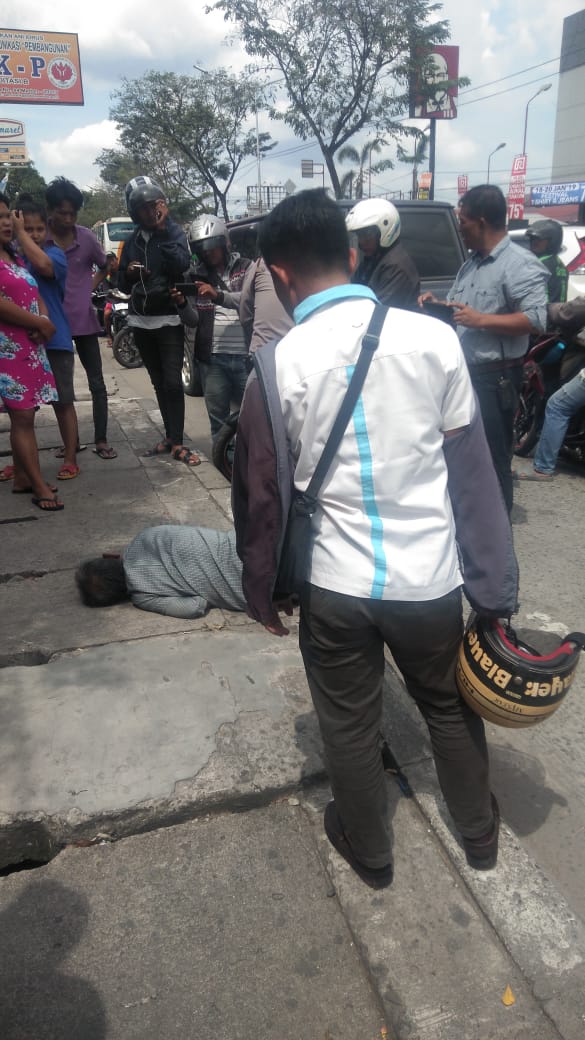 Penumpang Angkot Tewas Mendadak