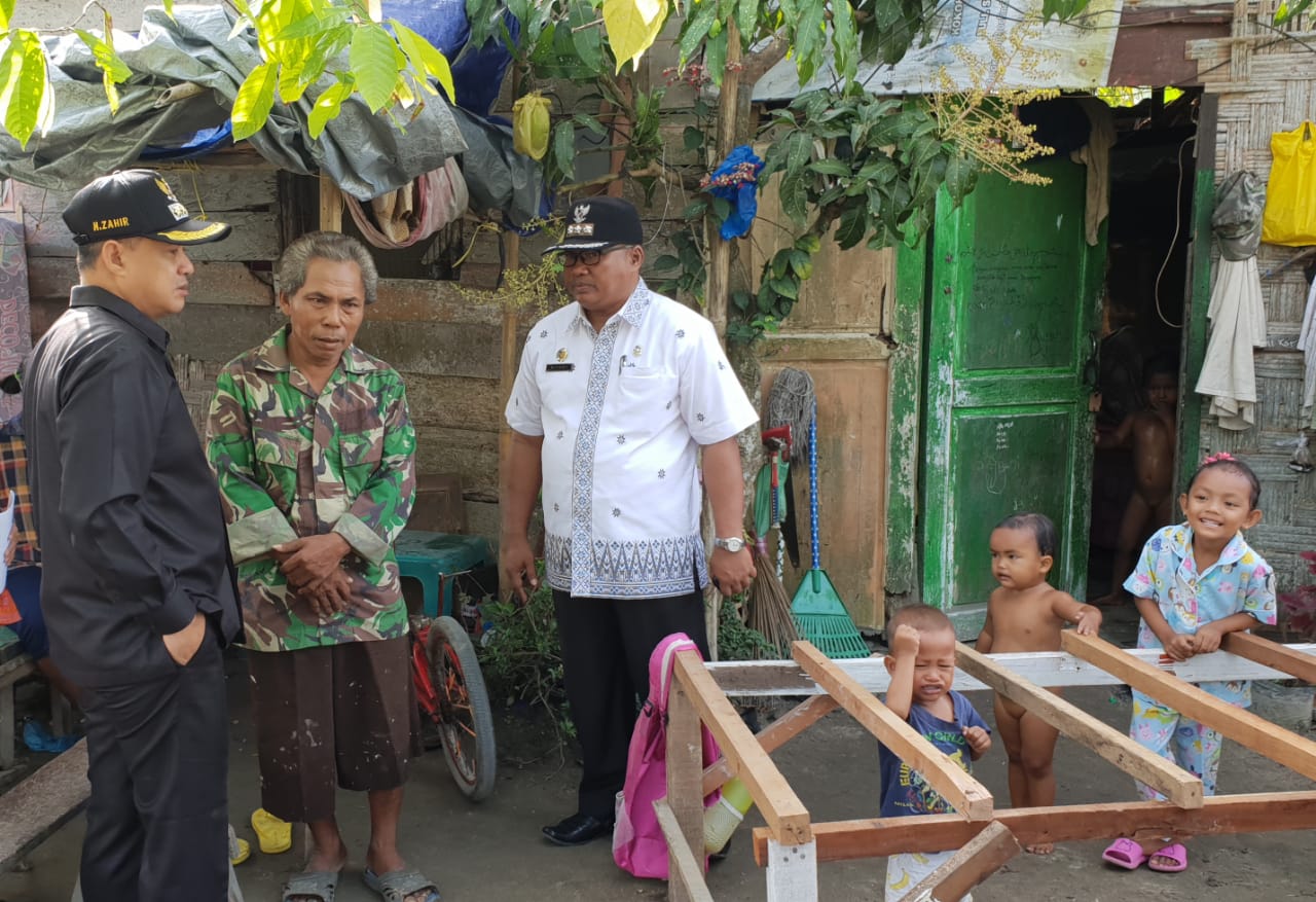 Zahir Temui Keluarga Norman Yang Tinggal Di RTLH