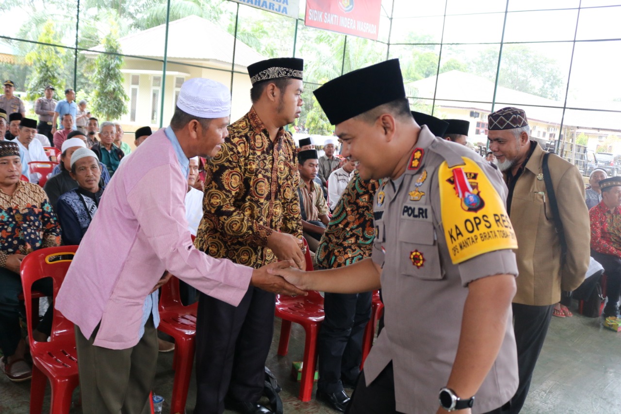 Kapolres Langkat Tatap Bersama Ustadz-Ustadzah Bersilaturahmi