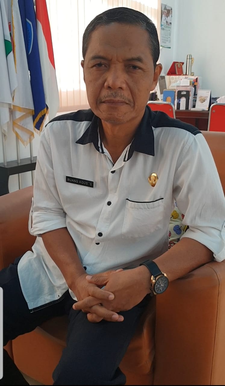 Kepsek SMA Negeri 2 Medan, Buang Agus :   Siapkan Siswa Hadapi UN Melalui Simulasi