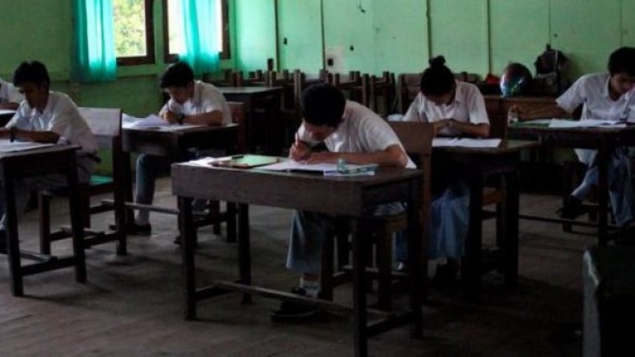 Siswa SMP Tidak Bisa Membaca Tiga Anggota Dewan Pidie Kecewa