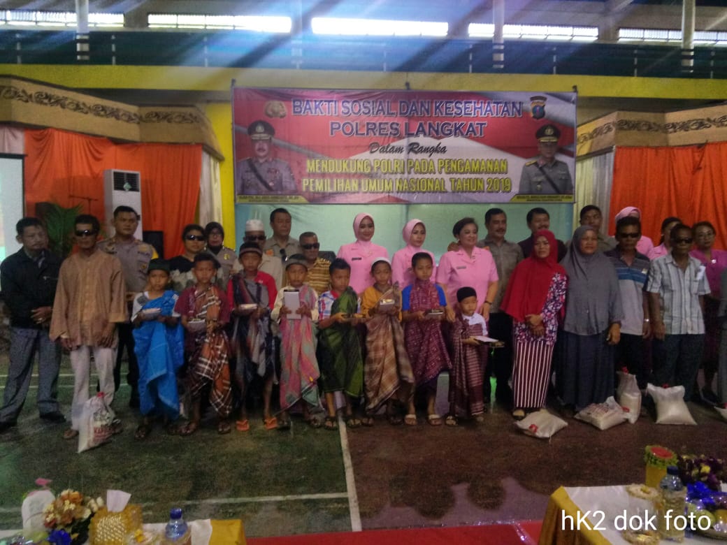 Poldasu Gelar Sunat Massal dan Perobatan Gratis