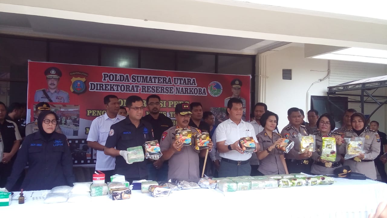 33,5 Kg Sabu dan 13 Ribu Pil Ekstasi Disita Dari Jaringan Narkoba Internasional