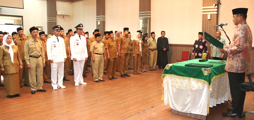 80 Pejabat Struktural Di Lingkungan Pemko Medan Dikukuhkan dan Dilantik