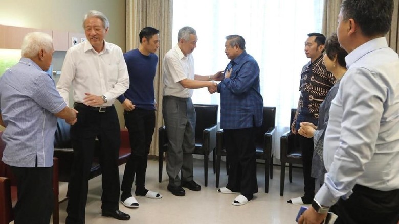 PM Singapura Lee Hsien Loong Doakan Ani Yudhoyono Segera Pulih