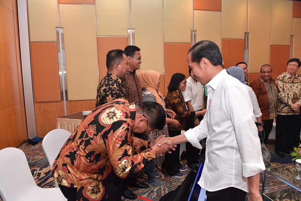 Silaturrahmi Dengan Presiden RI, CEO Harian SUMUT24 Berharap Jokowi Hadir Acara Jalan Santai