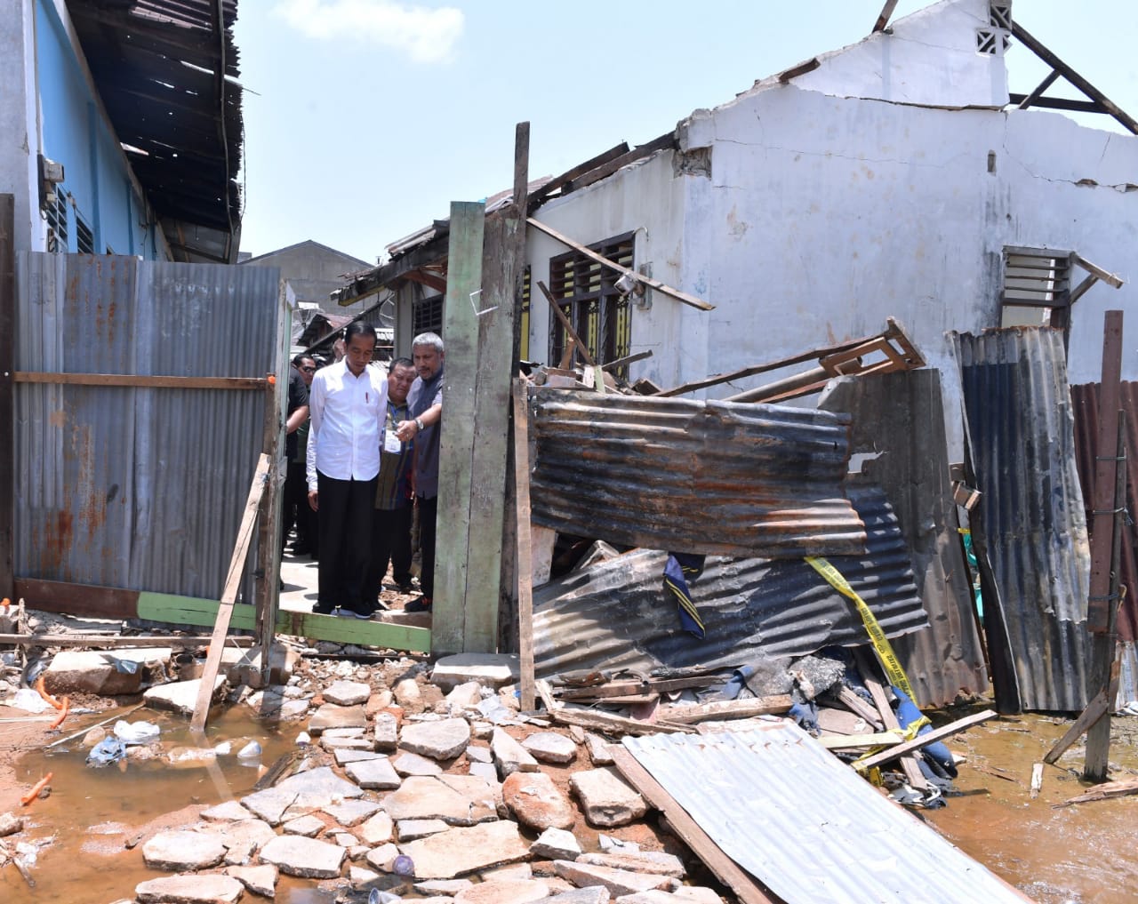 Jokowi Bantu Biaya Perbaikan Rumah Warga Yang Rusak Akibat Ledakan Bom Sibolga