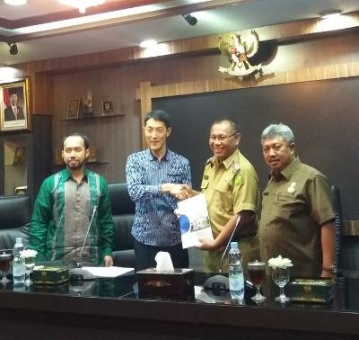 Medan Kini Telah Memiliki Buku Pedoman Pengelolaan Sampah Dari Jepang  M