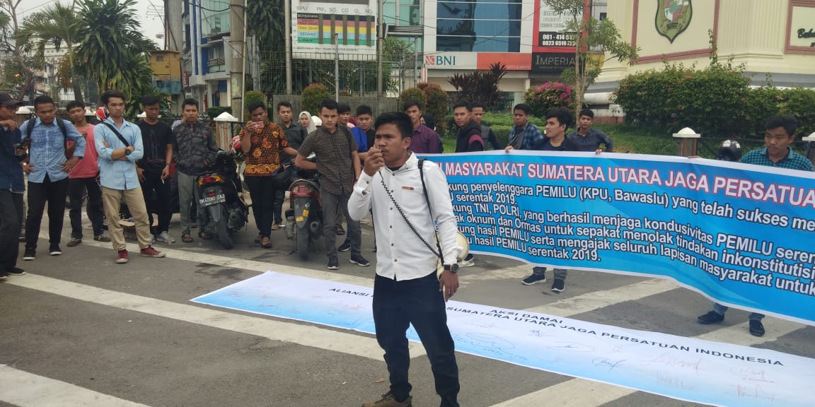 Aksi Damai Apresiasi Kinerja KPU