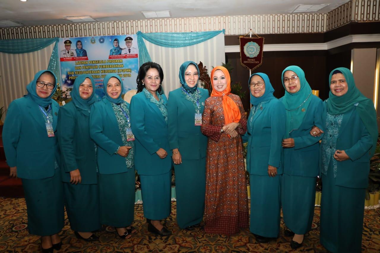 Hj Rita Maharani SH  Dukung Program LP3PKK Sumut
