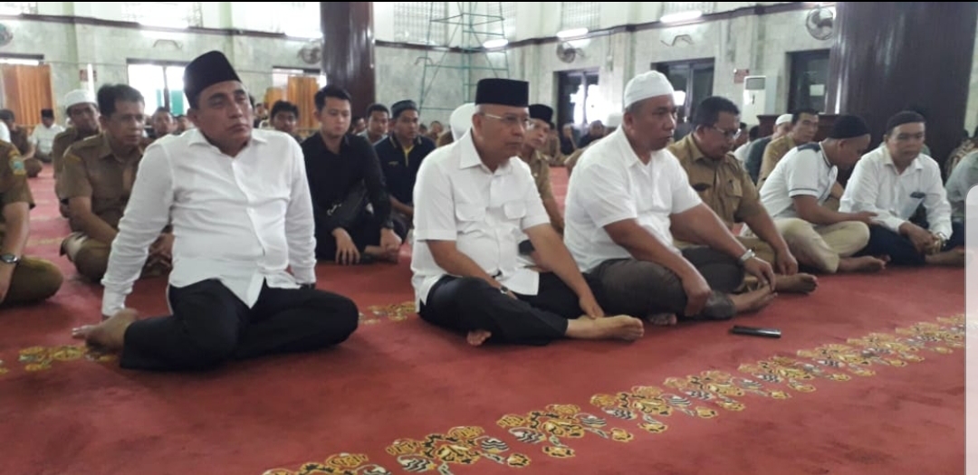 Gubsu dan Walikota Medan Ikuti Tausyiah di Masjid Agung