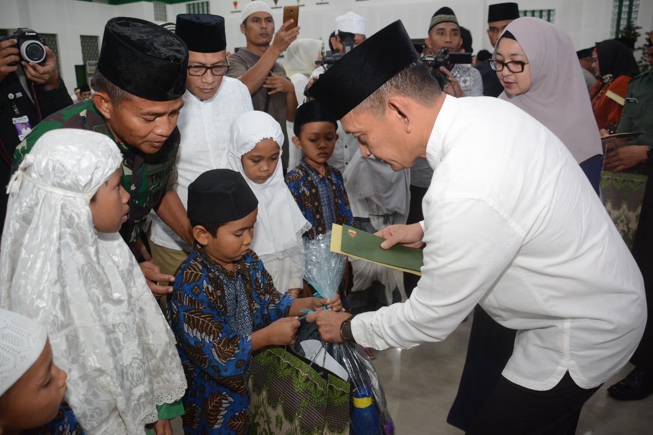 Mayjen TNI M Sabrar Fadhilah : Kita Bangga Dicintai Rakyat