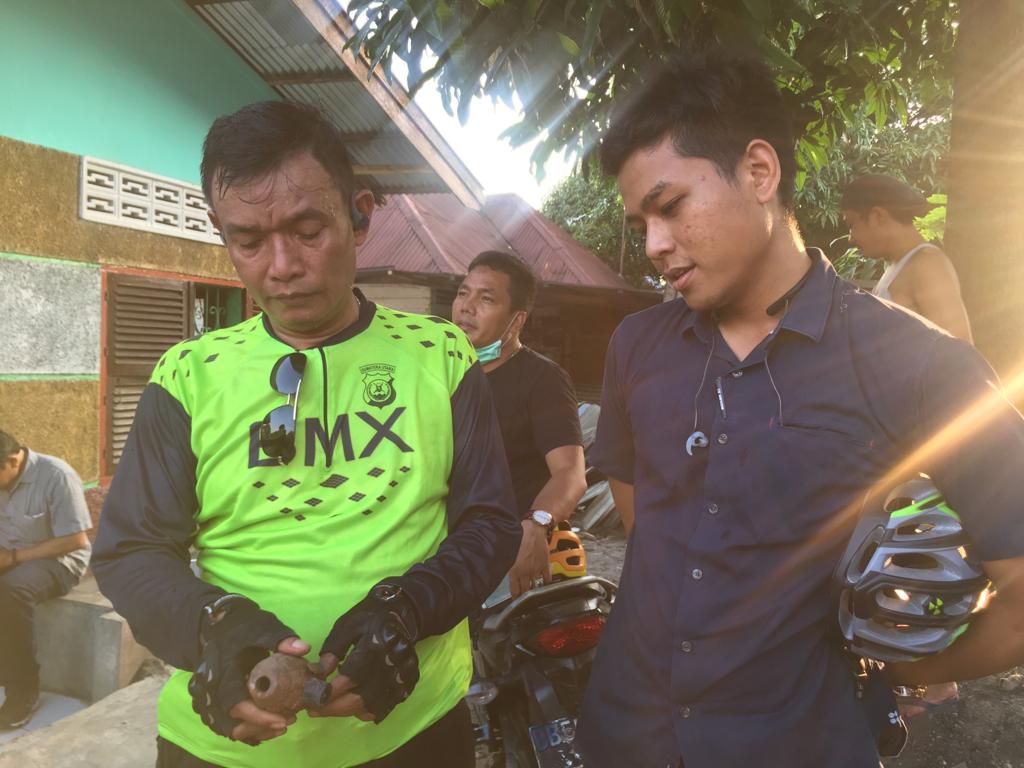 Penemuan Tas Berisi Granat Nenas Gegerkan Warga