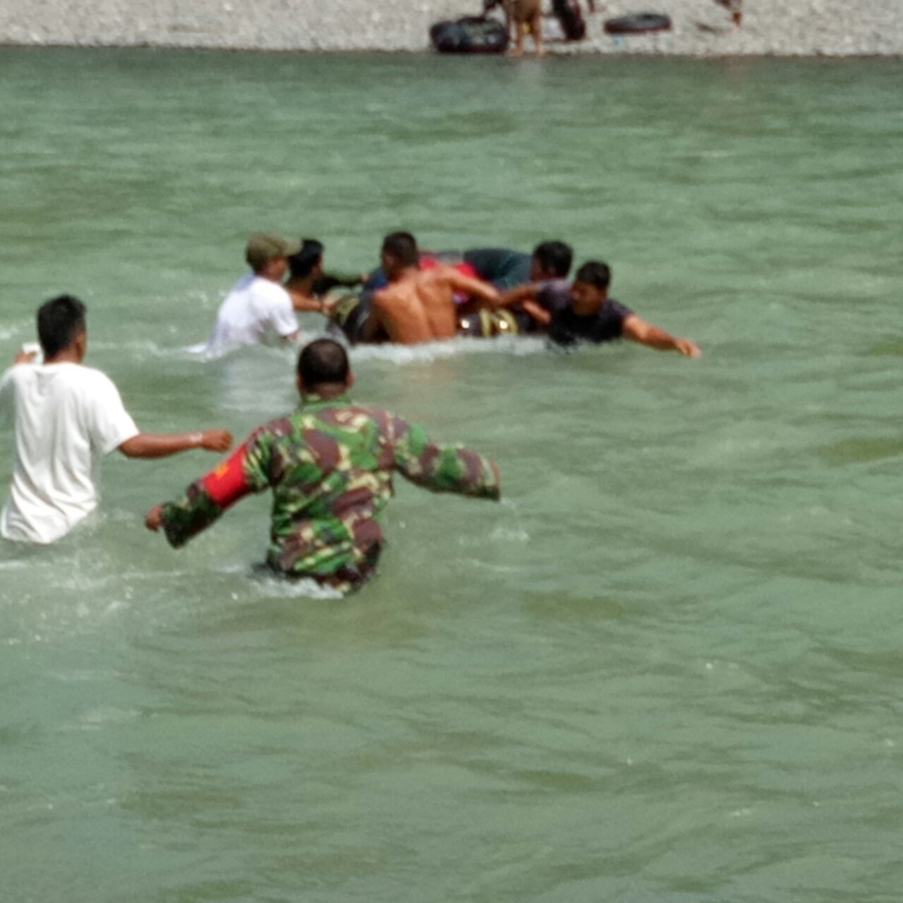Longsor di Wisata Air Terjun Tangkahan, 3 Wisatawan Lokal Tewas