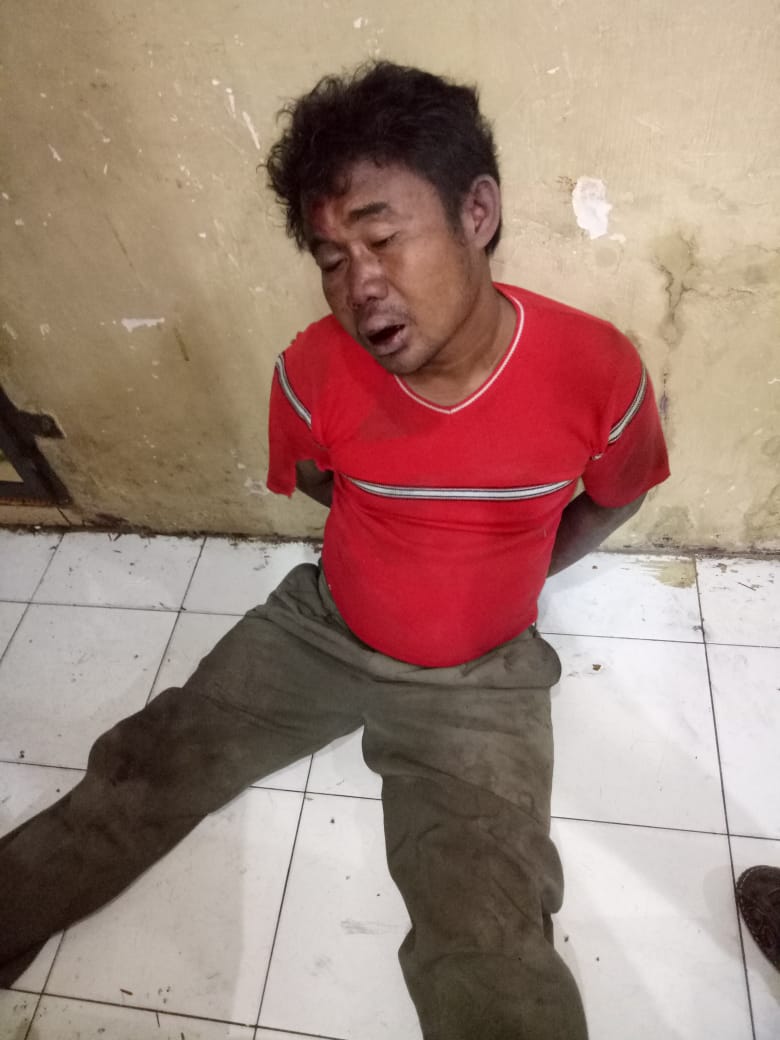 Hina Penumpangnya,Supir Angkot Dibacok