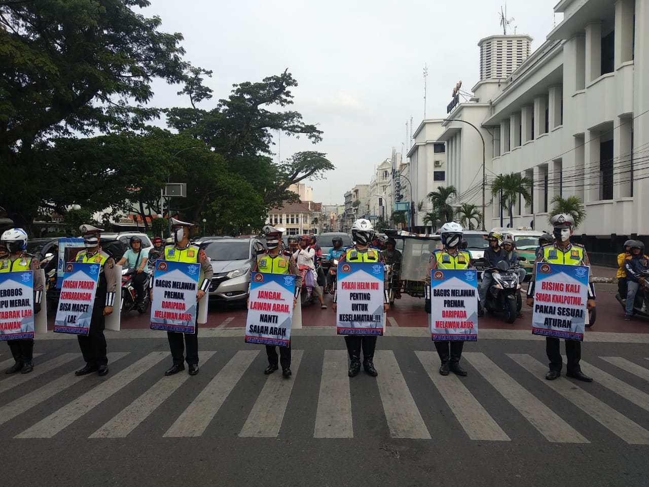 Himbuan Tertib Lalulintas,Dalam Rangka HUT Bhayangkara