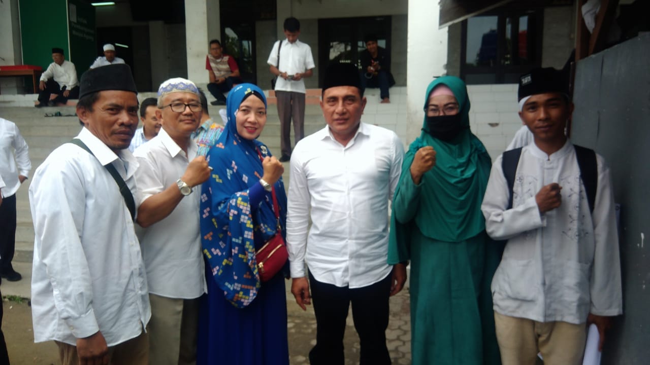 Gubsu Edy Rahmayadi Teken Petisi Tolak Perubuhan Masjid Amal Silaturrahim