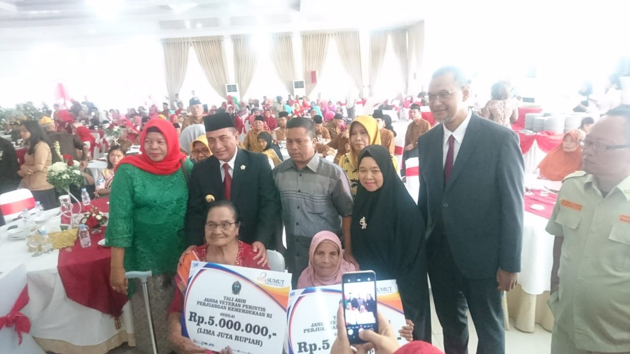 Bank Sumut Beri Tali Asih Kepada Janda Perintis