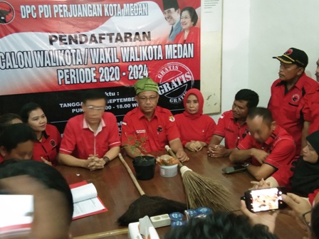 10 Balon Wali Kota/Wakil Wali Kota Medan Daftar ke PDIP