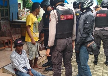 Polisi Gerebek Lokasi Sarang Narkoba  di Sari Rejo Pasar Mati , 12 Orang Ditahan