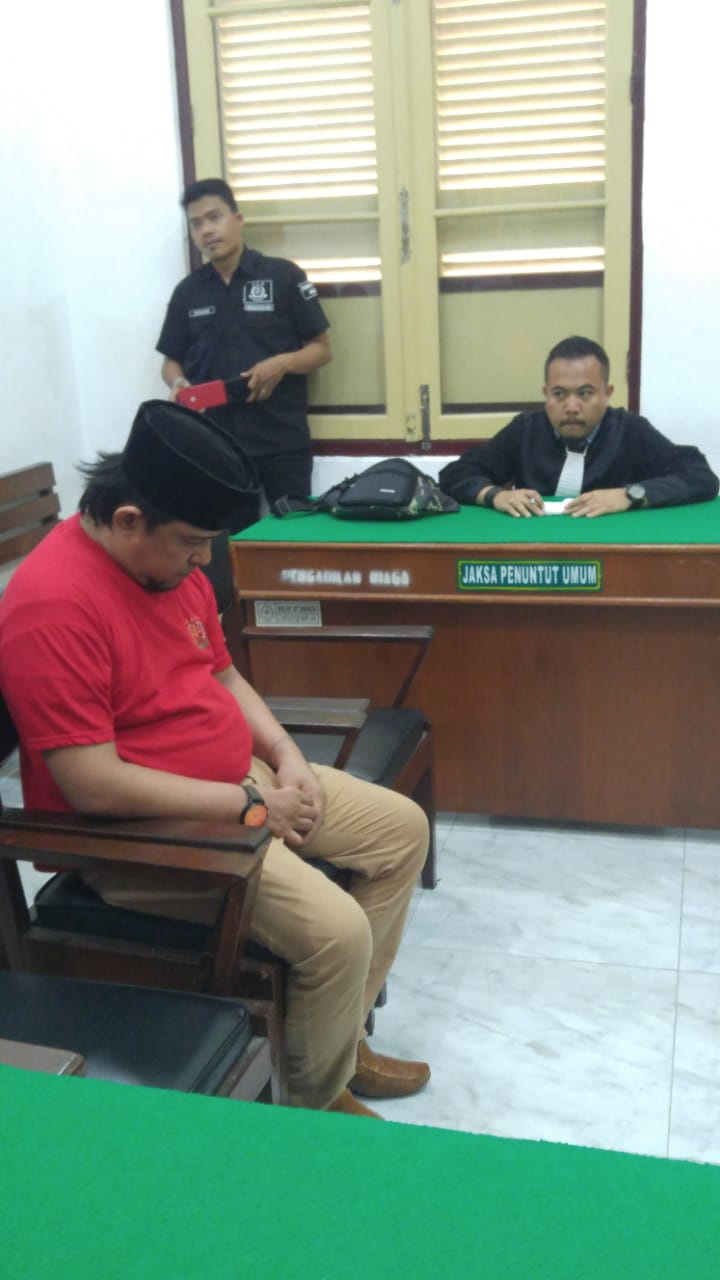 Au Pek, Bandar Sabu Internasional Divonis Mati