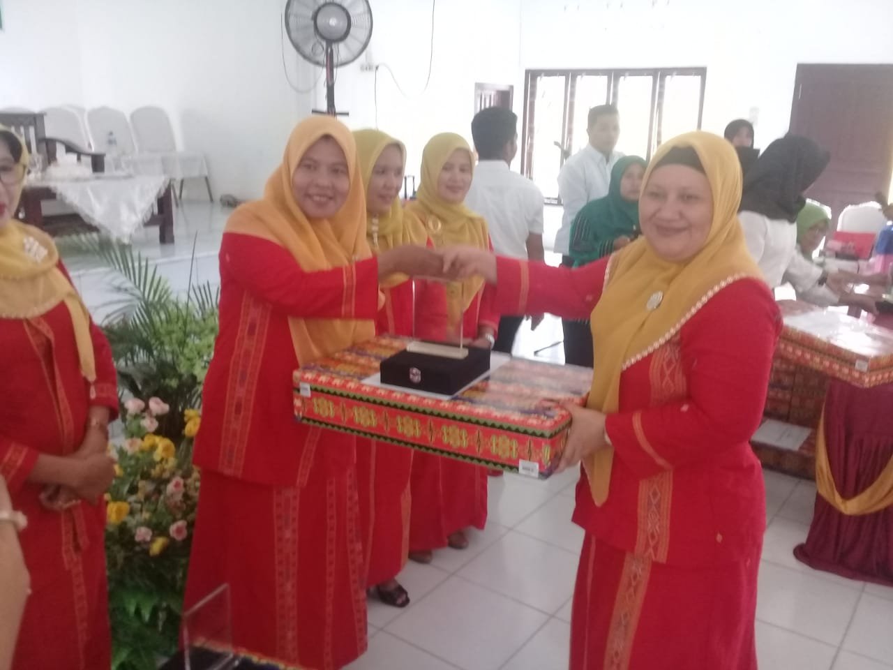 TP PKK Kecamatan Barumun Juara III Lomba Cipta Menu