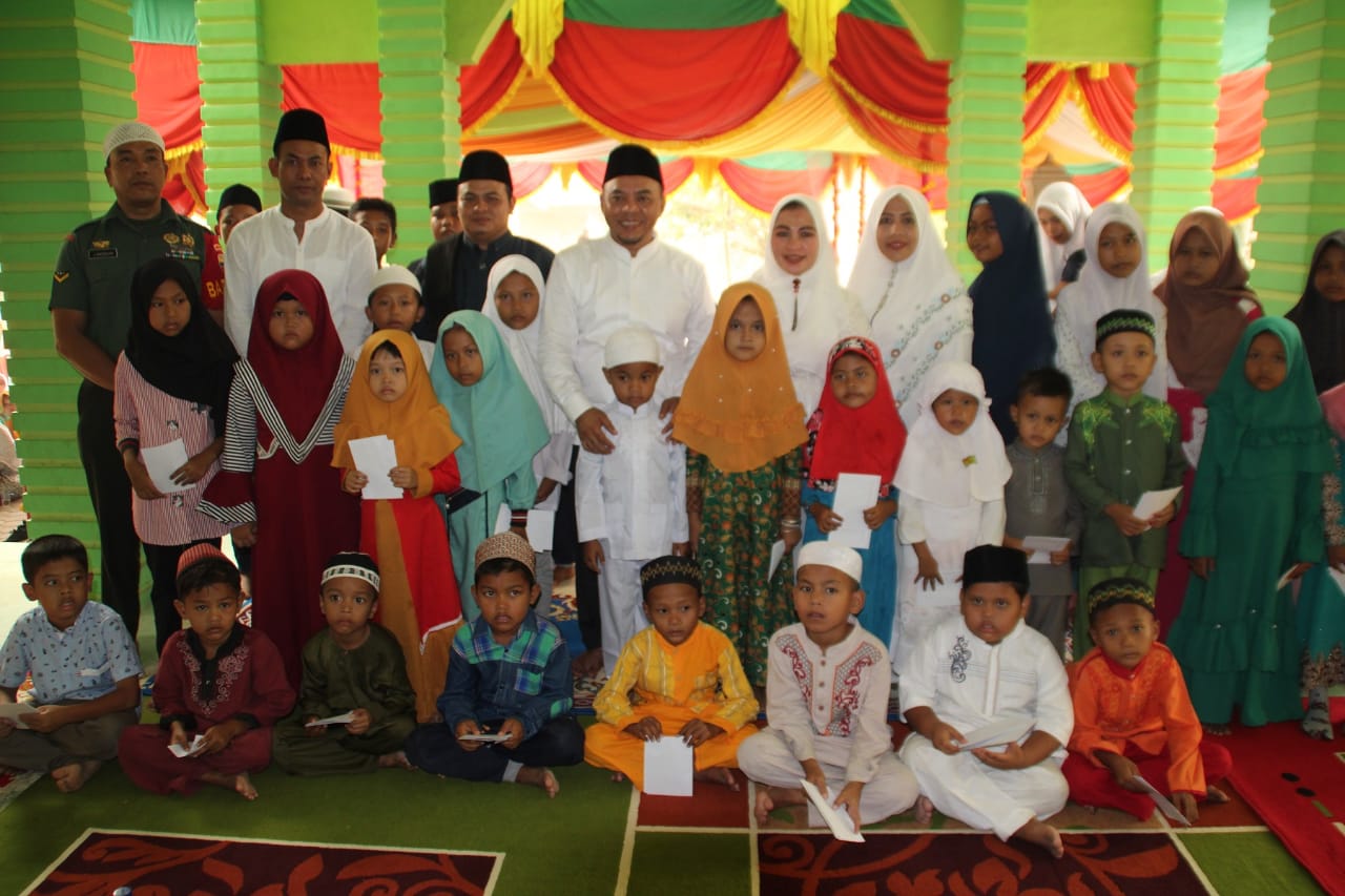 Silahturahmi Ke Dusun Setiawan, Plt Bupati Labuhanbatu Santuni Anak Yatim