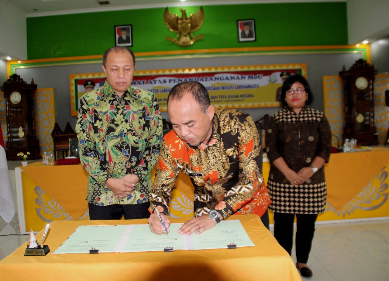 Pemkab Labuhanbatu Tandatangani MoU Dengan KeJaksaan Negeri Labuhanbatu Tentang Penanganan Masalah Hukum