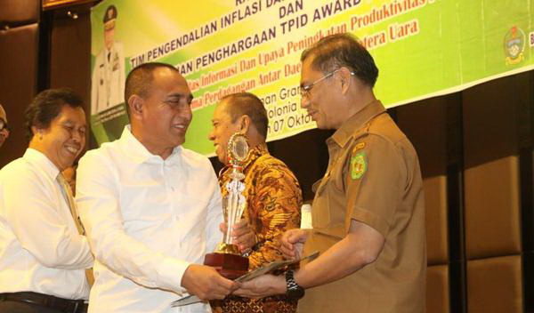 Pemko Medan Raih Penghargaan TPID Teladan