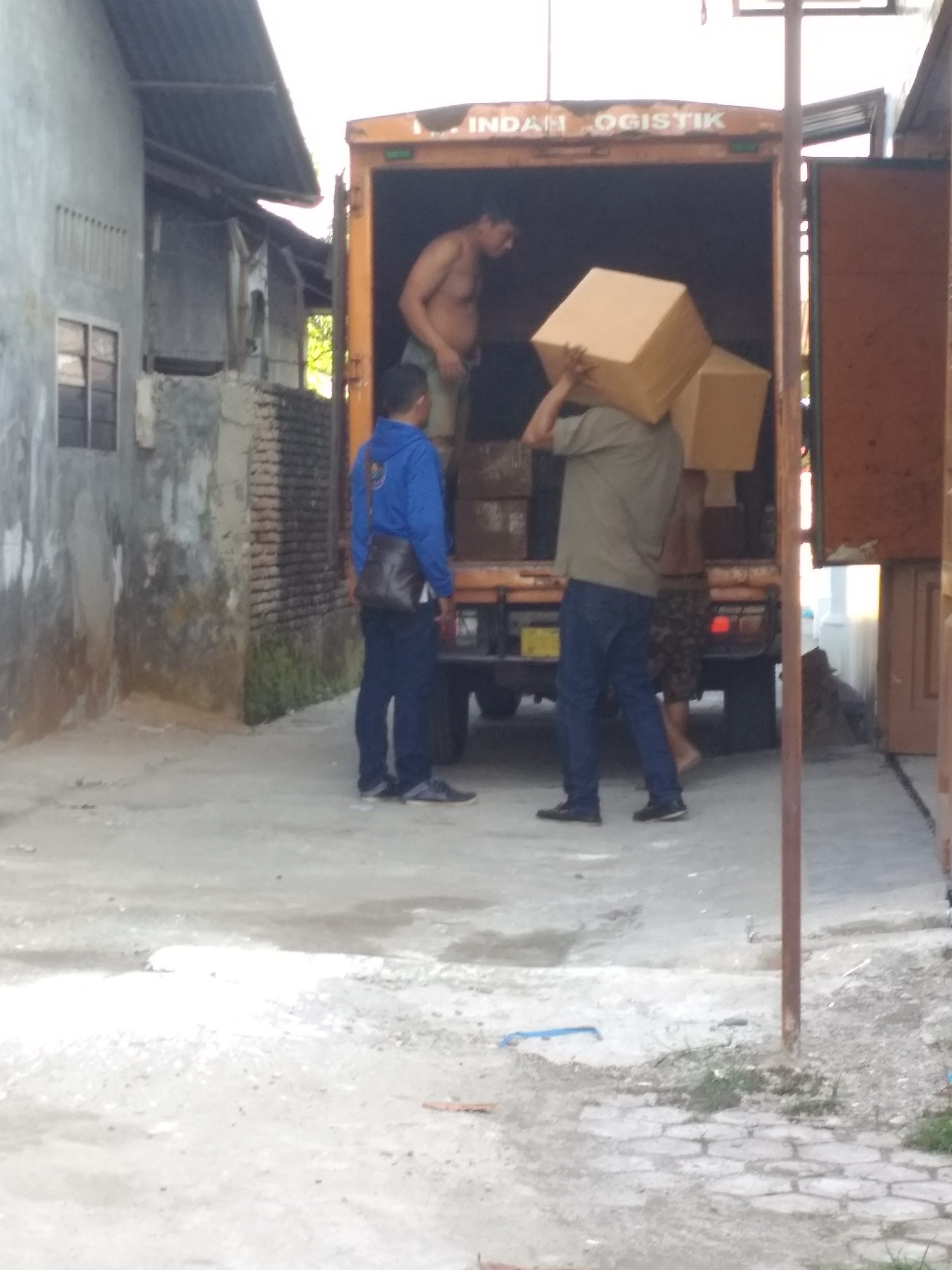 Polisi Diminta Tangkap Gudang Penyimpanan Jamu Ilegal